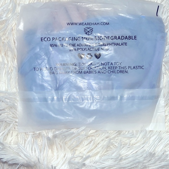 HAH Periwinkle Wired Bra Adjustable Double Strap 30–38B NWT - Picture 4 of 11